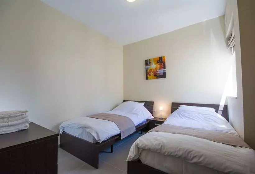 Apartamentos Depiro Point
