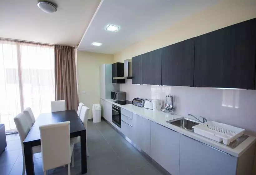 Apartamentos Depiro Point