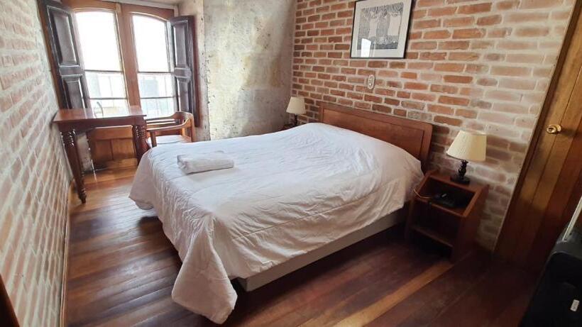 簡易ホテル La Casa De Margott