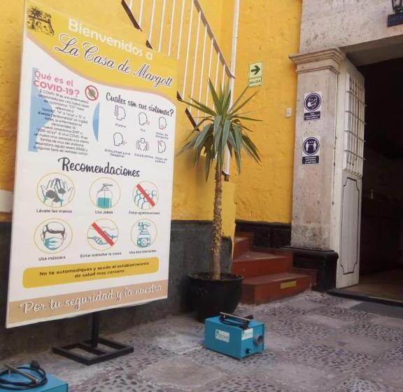 簡易ホテル La Casa De Margott