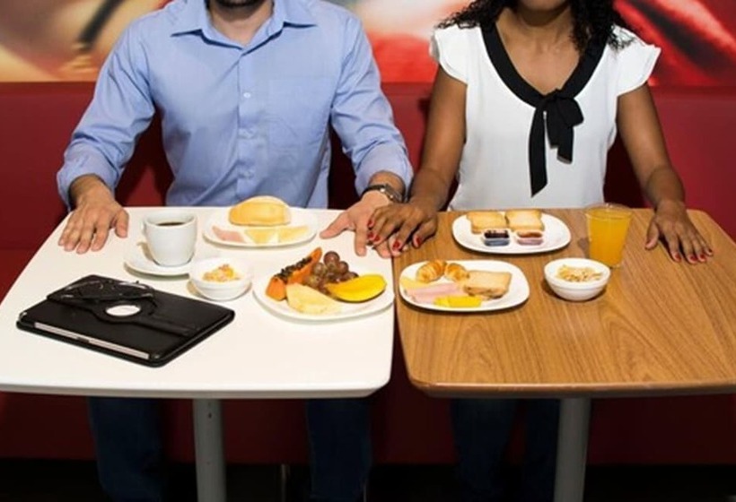 ホテル Ajax Hoteis