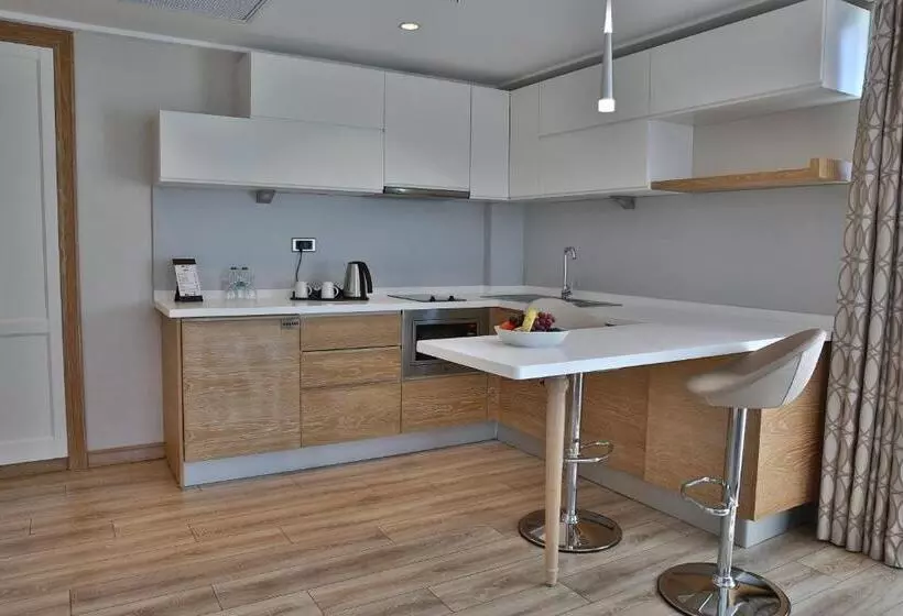 Bof Hotels Ceo Suites Atasehir