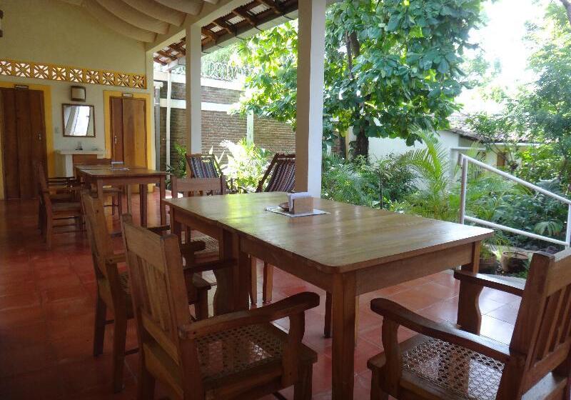 هتل Casa Barcelona