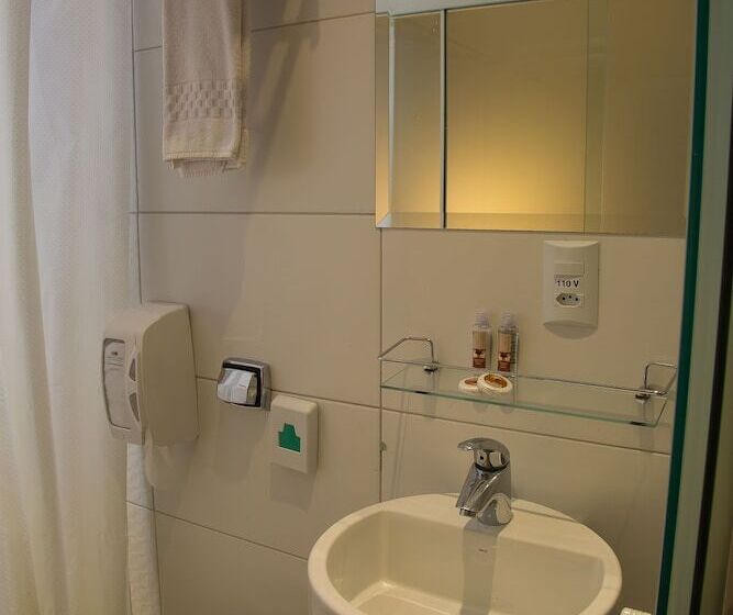 בית מלון כפרי Eilat