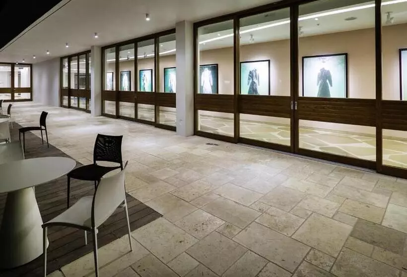 Elma Hotel And Art Complex