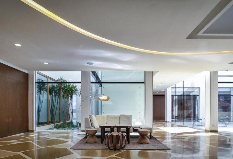 Elma Hotel And Art Complex