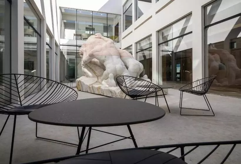 Elma Hotel And Art Complex