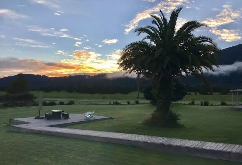 Hotel Franz Josef Oasis