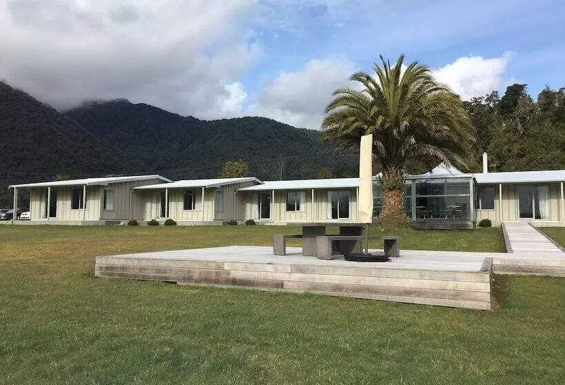 Hotel Franz Josef Oasis