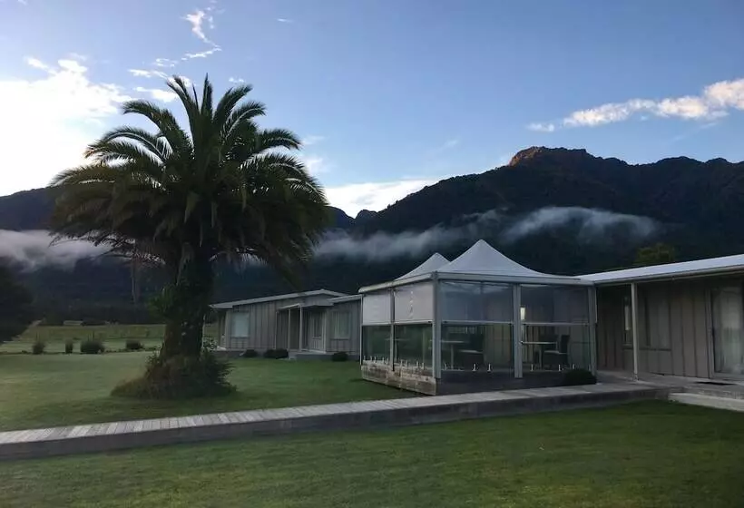 Hotel Franz Josef Oasis