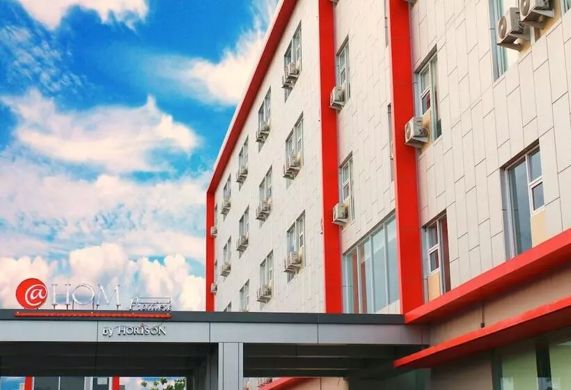 Hotel @hom Premiere Cilacap
