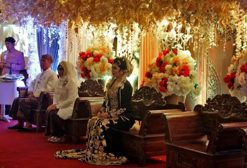 Hotel @hom Premiere Cilacap