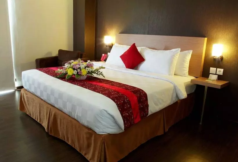 Hotel @hom Premiere Cilacap