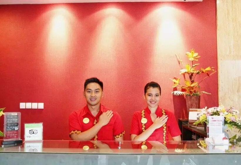 Hotel @hom Premiere Cilacap