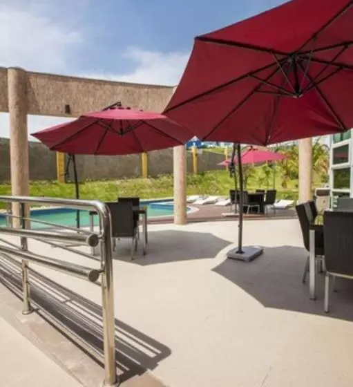 Отель Intercity Vinhedo