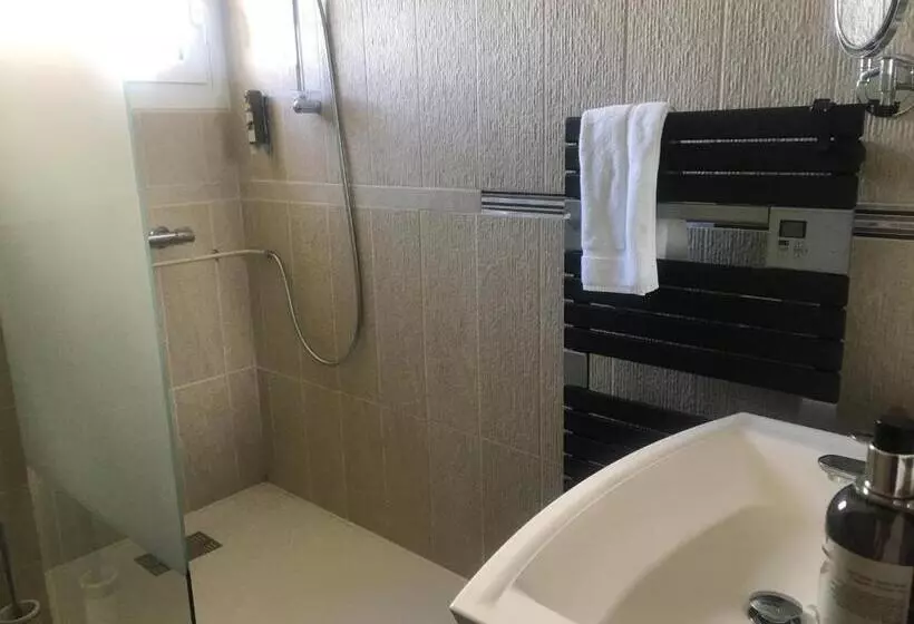 בית מלון כפרי Les Balcons De L Esperance