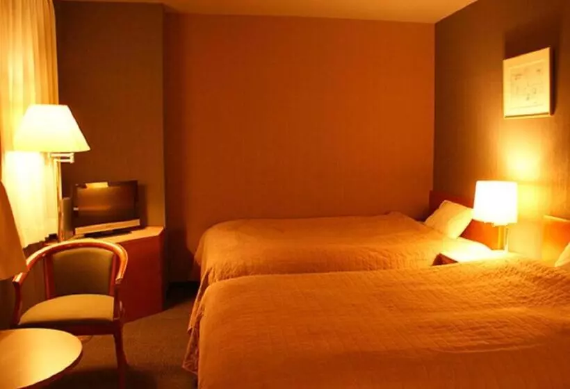 Отель Livemax Budget Hiratsuka Ekimae