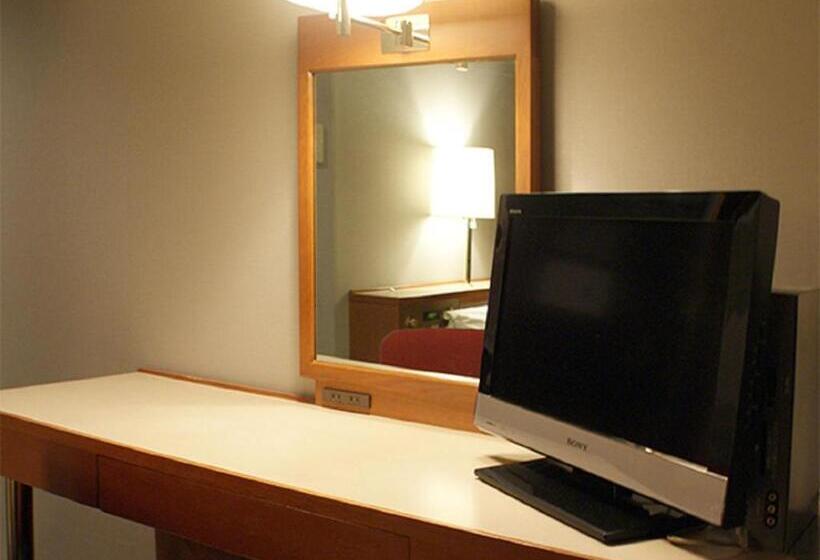 فندق Livemax Budget Hiratsuka Ekimae