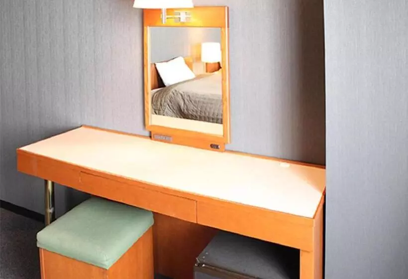 Отель Livemax Budget Hiratsuka Ekimae