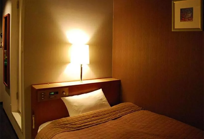 Отель Livemax Budget Hiratsuka Ekimae