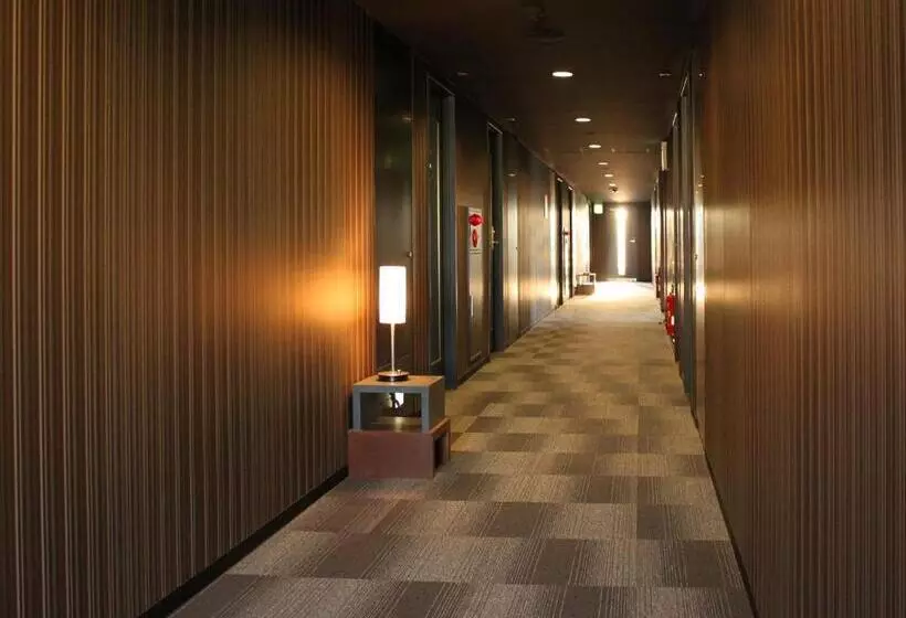 Отель Livemax Budget Hiratsuka Ekimae