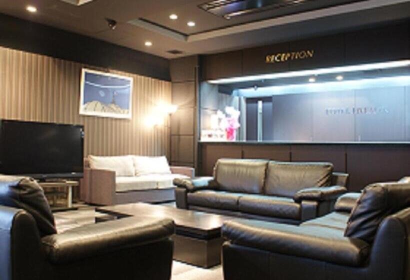 فندق Livemax Budget Hiratsuka Ekimae