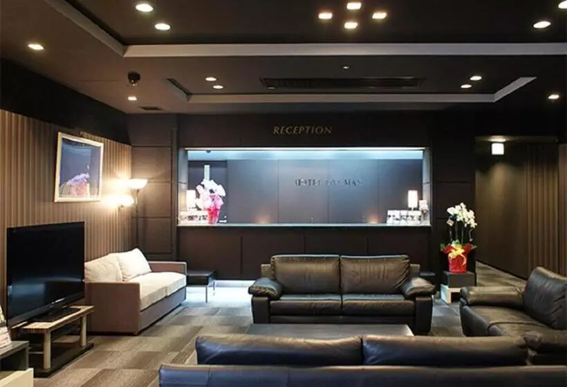 Отель Livemax Budget Hiratsuka Ekimae