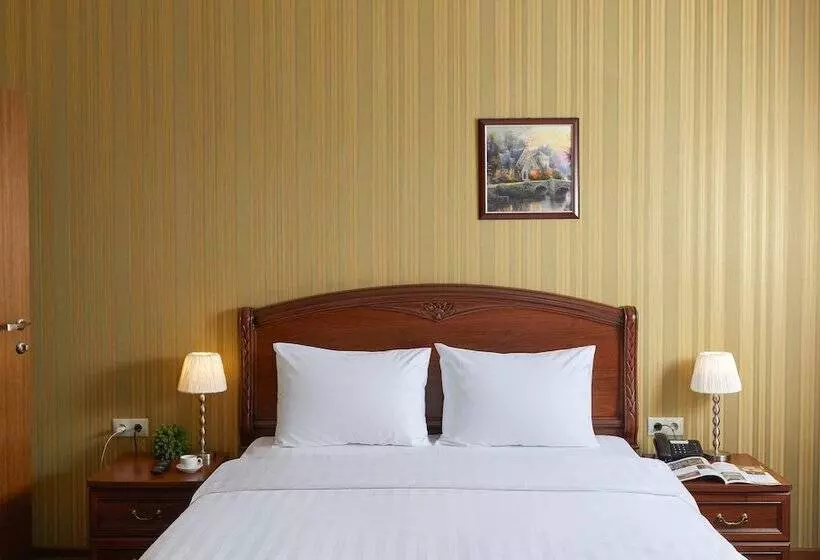 Mirros Hotel Moscow Kremlin