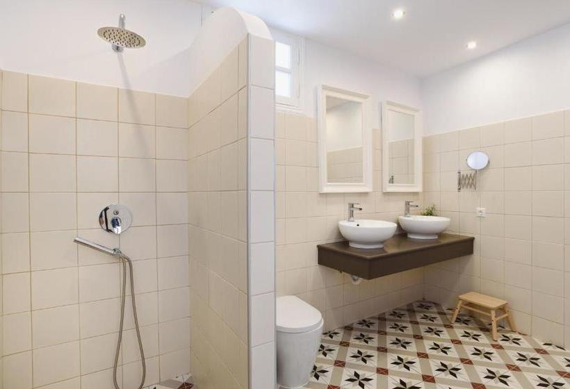 בית מלון כפרי Thea Villas And Suite