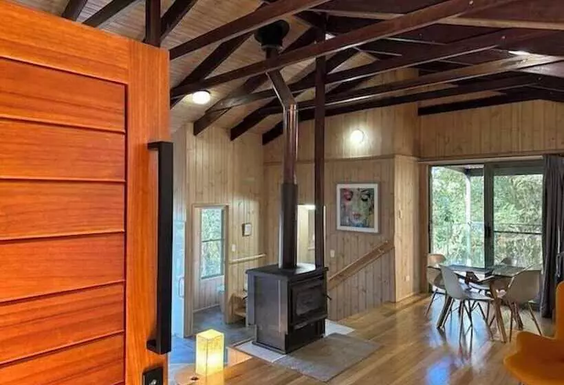 호텔 Treetops Seaview Montville