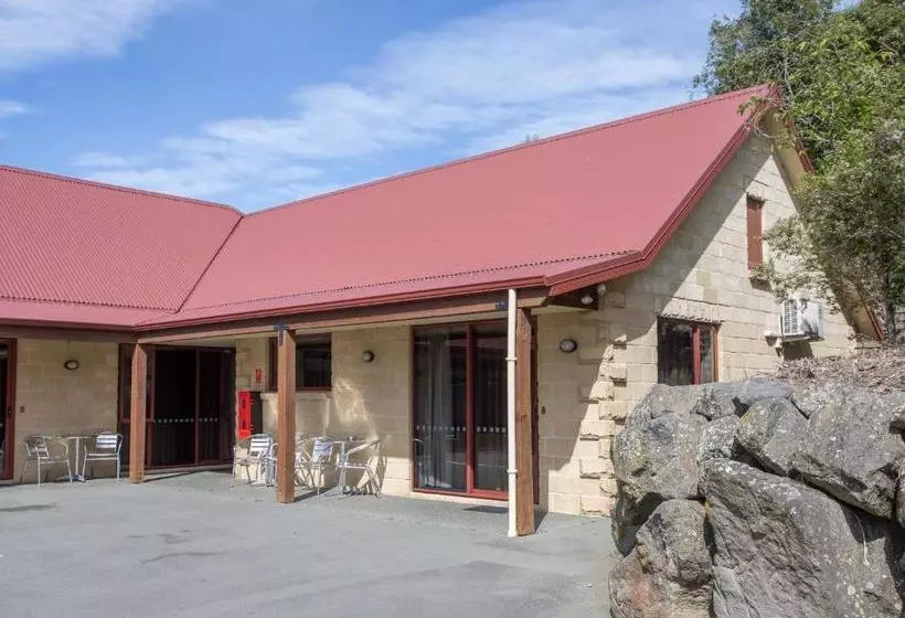 فندق على الطريق Asure Scenic Route Motor Lodge