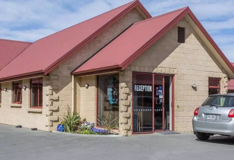 فندق على الطريق Asure Scenic Route Motor Lodge