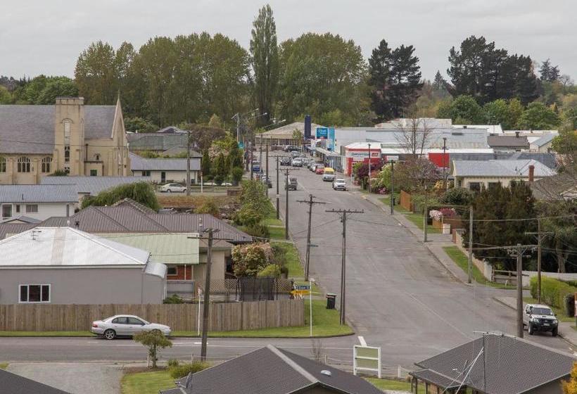 فندق على الطريق Asure Scenic Route Motor Lodge