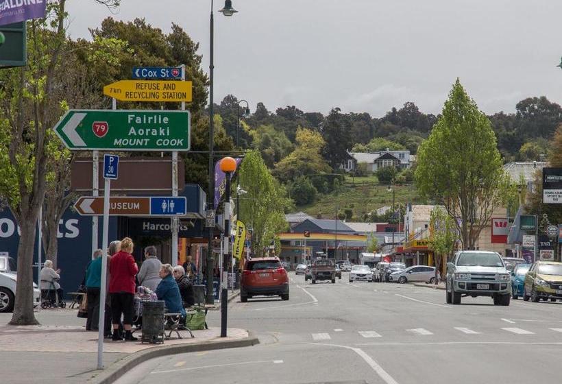 فندق على الطريق Asure Scenic Route Motor Lodge