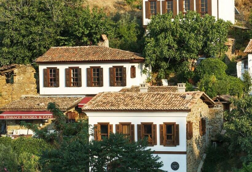 بنسيون Terrace Houses Sirince   Fig, Olive Clockmakers And Grapevine