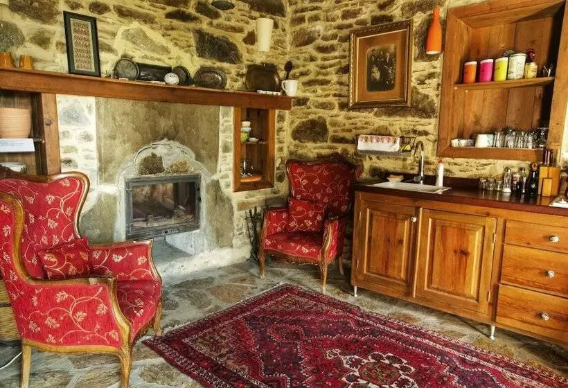 ペンション Terrace Houses Sirince Fig, Olive Clockmakers And Grapevine