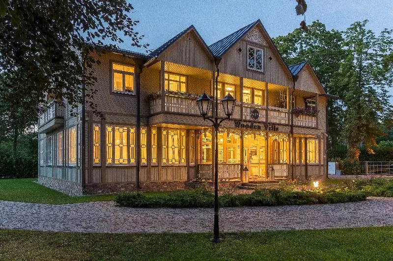 Wooden Villa Apartments