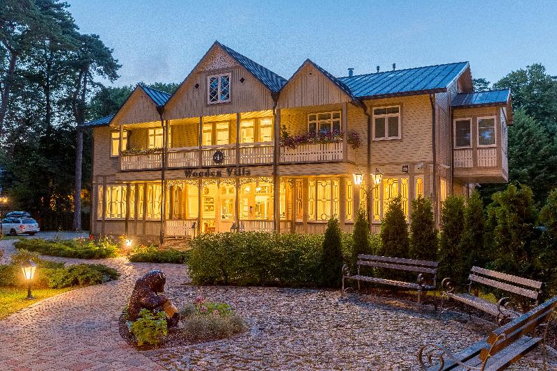 Wooden Villa Apartments