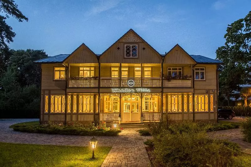 Wooden Villa Apartments