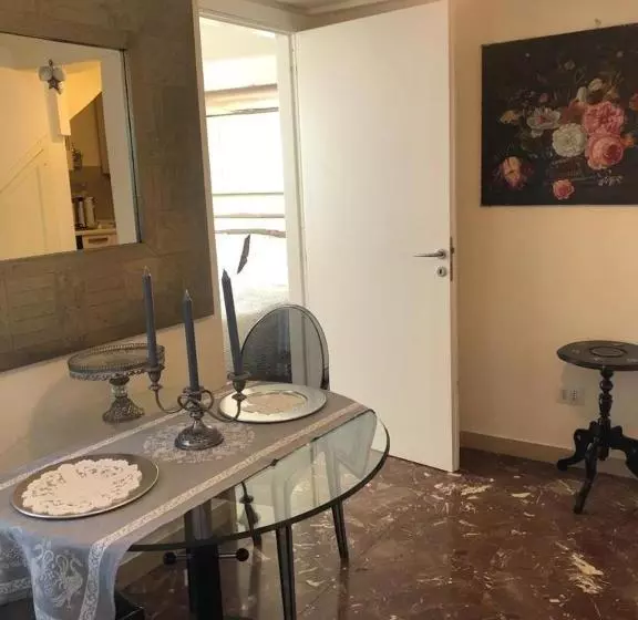 ベッドアンドブレックファースト Mini Resort Fontana Maggiore