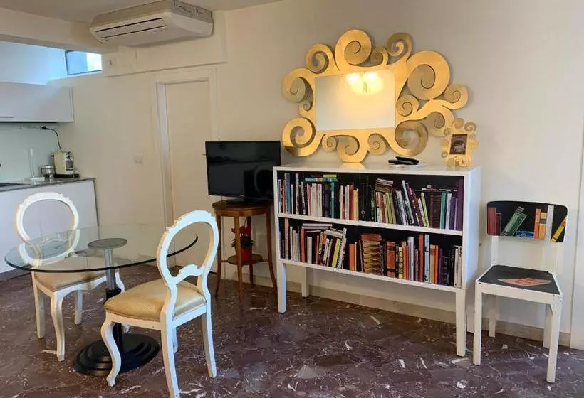 ベッドアンドブレックファースト Mini Resort Fontana Maggiore