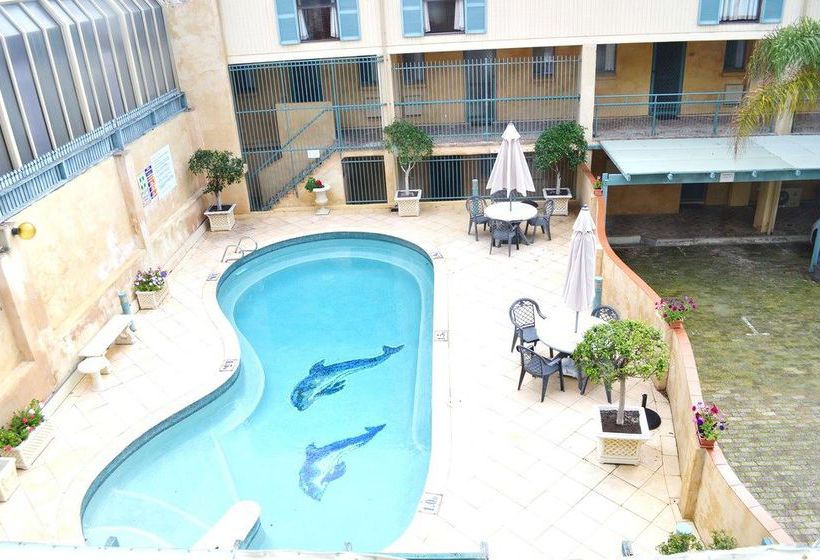 Cottesloe Beach Chalets