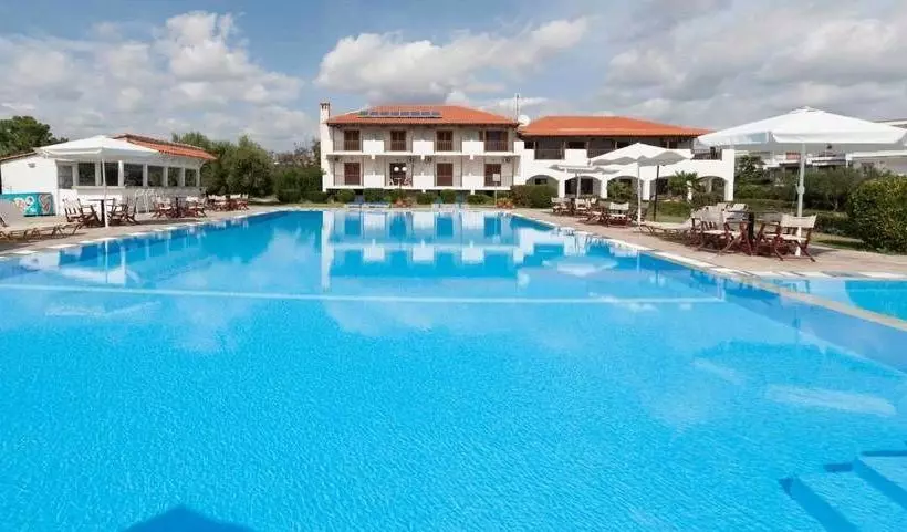 هتل Alkinoos Beach