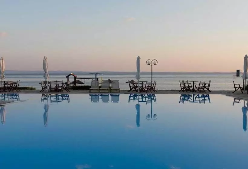 هتل Alkinoos Beach