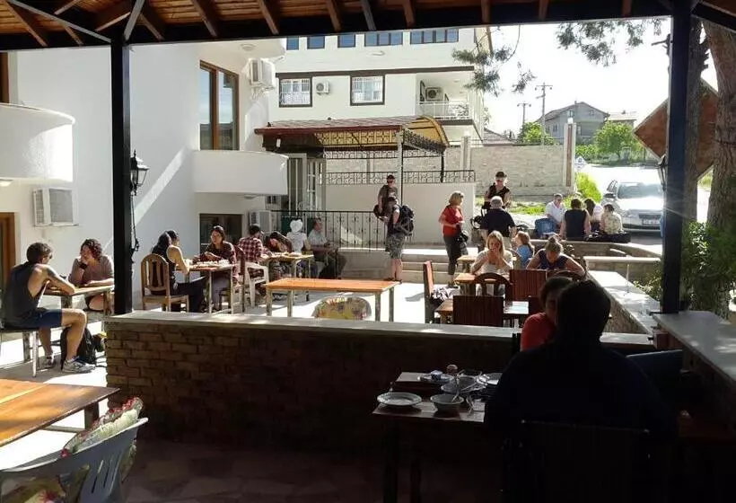 هتل Bellamaritimo