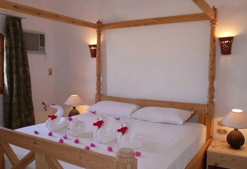 هتل Sea Hug Resort