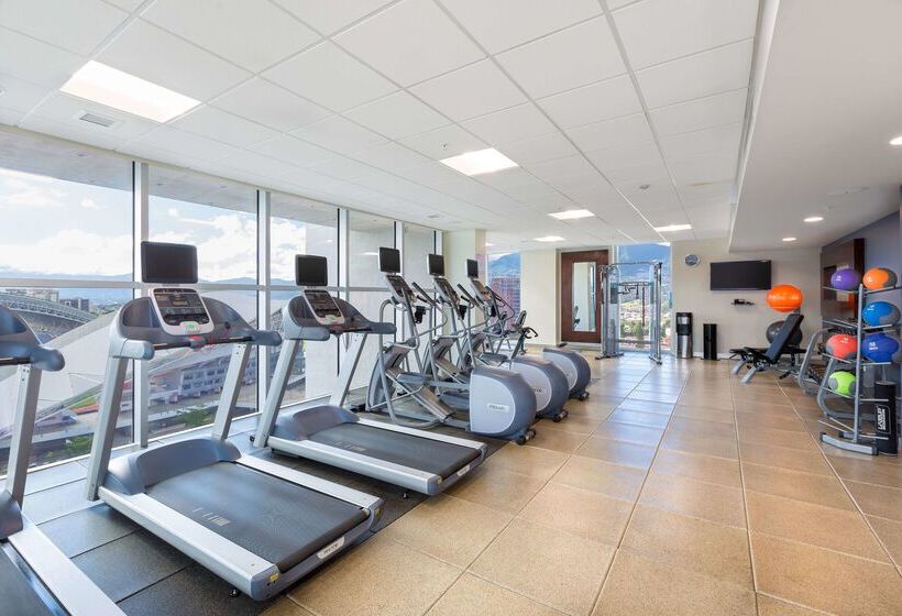 فندق Hilton Garden Inn San Jose La Sabana