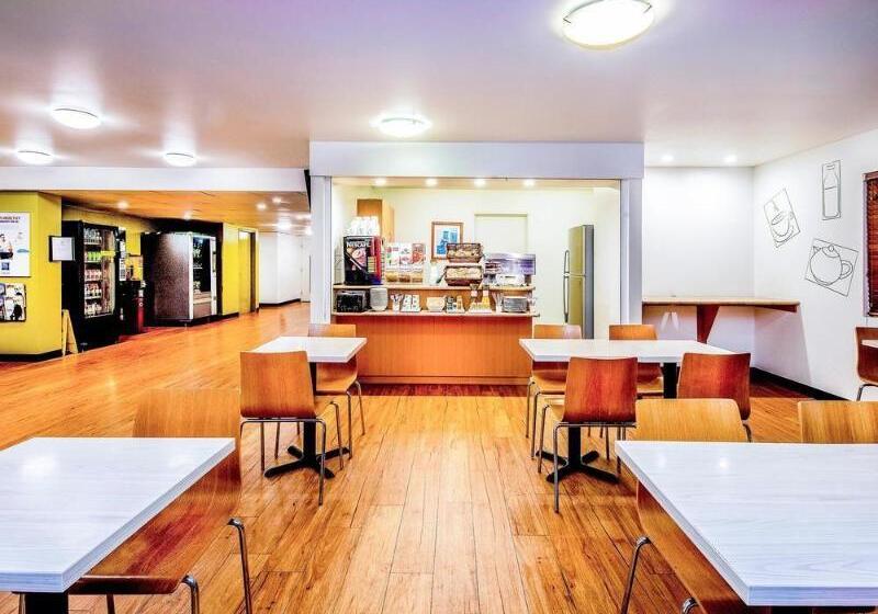 בית מלון כפרי Ibis Budget Coffs Harbour