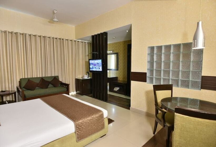 Отель Jullundur