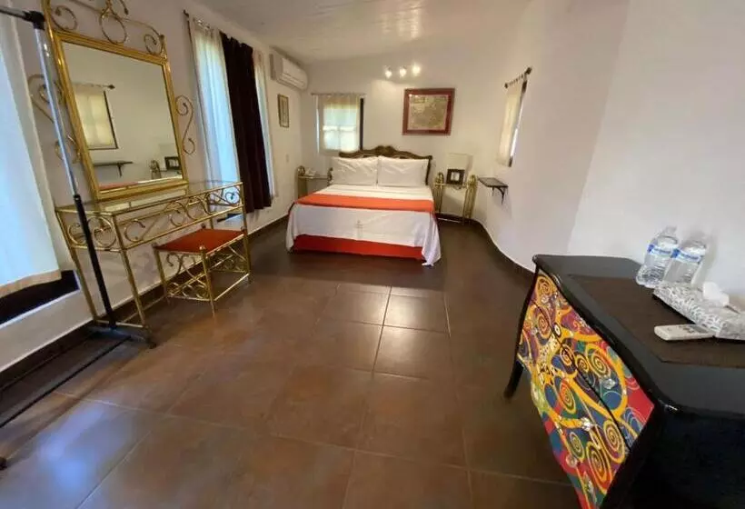 酒店 La Joyita Cuernavaca